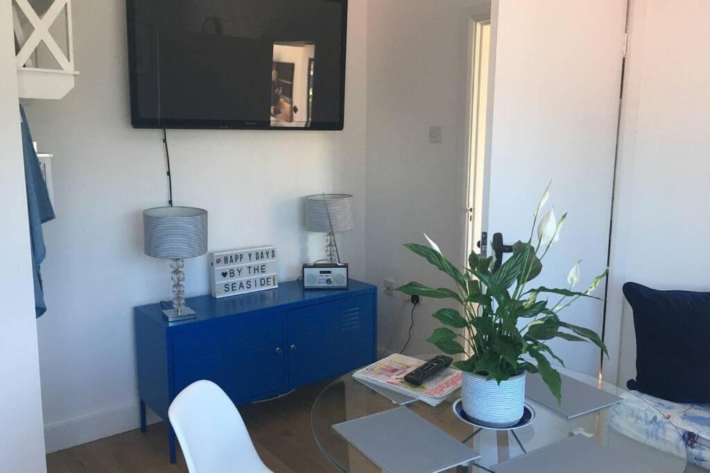 Stylish holiday let in central Broadstairs Appartement Buitenkant foto