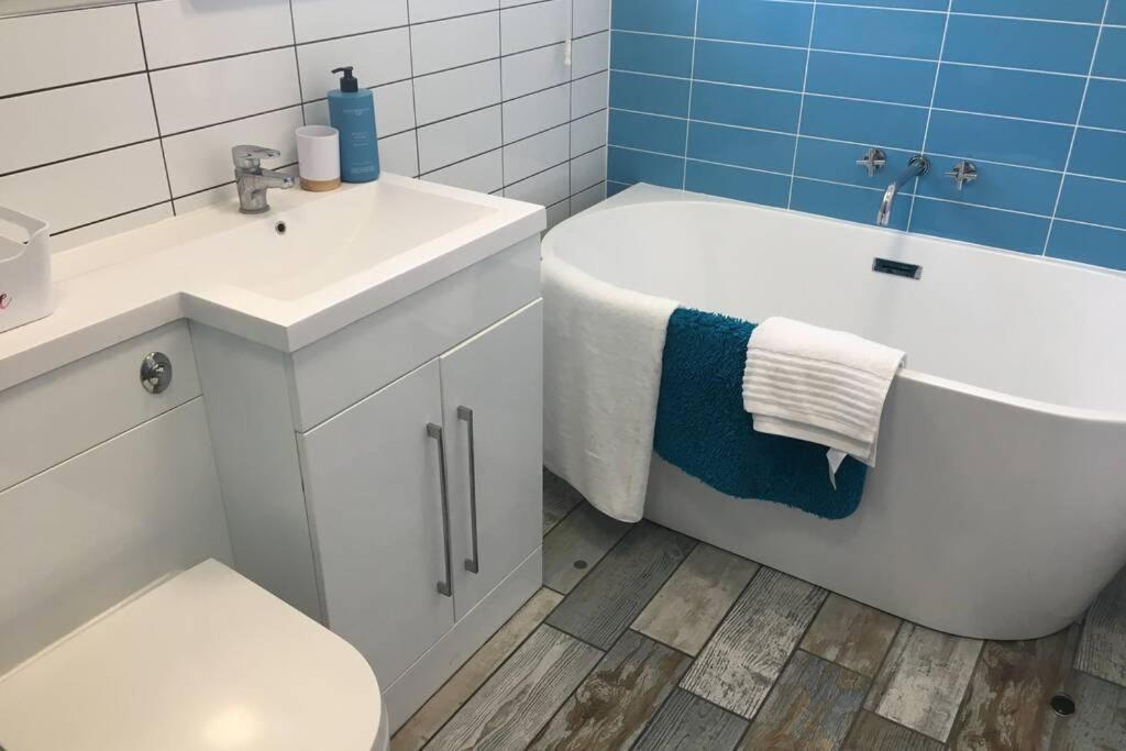 Stylish holiday let in central Broadstairs Appartement Buitenkant foto
